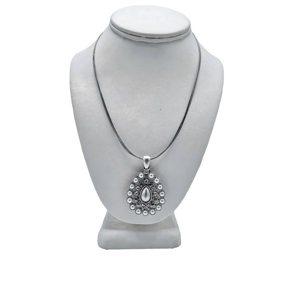 Silver Beaded Wire Corded Teardrop Necklace Elegant - Picture 5 of 6